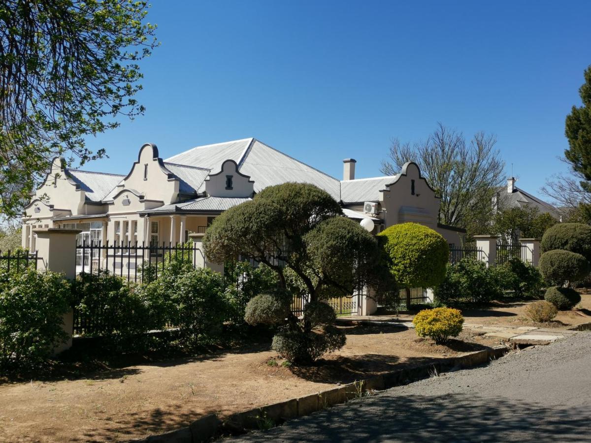 Lucolo Palace B&B Aliwal North Exterior foto